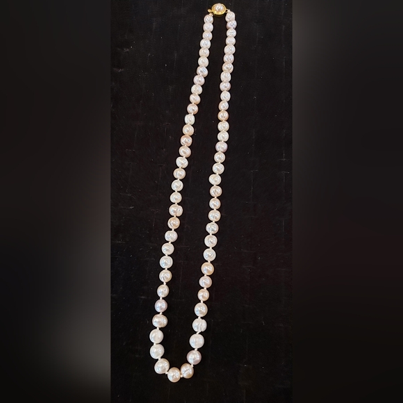 22" Almost Round Circled Freshwater Pearl Necklace 7mm-8mm - Picture 4 of 5